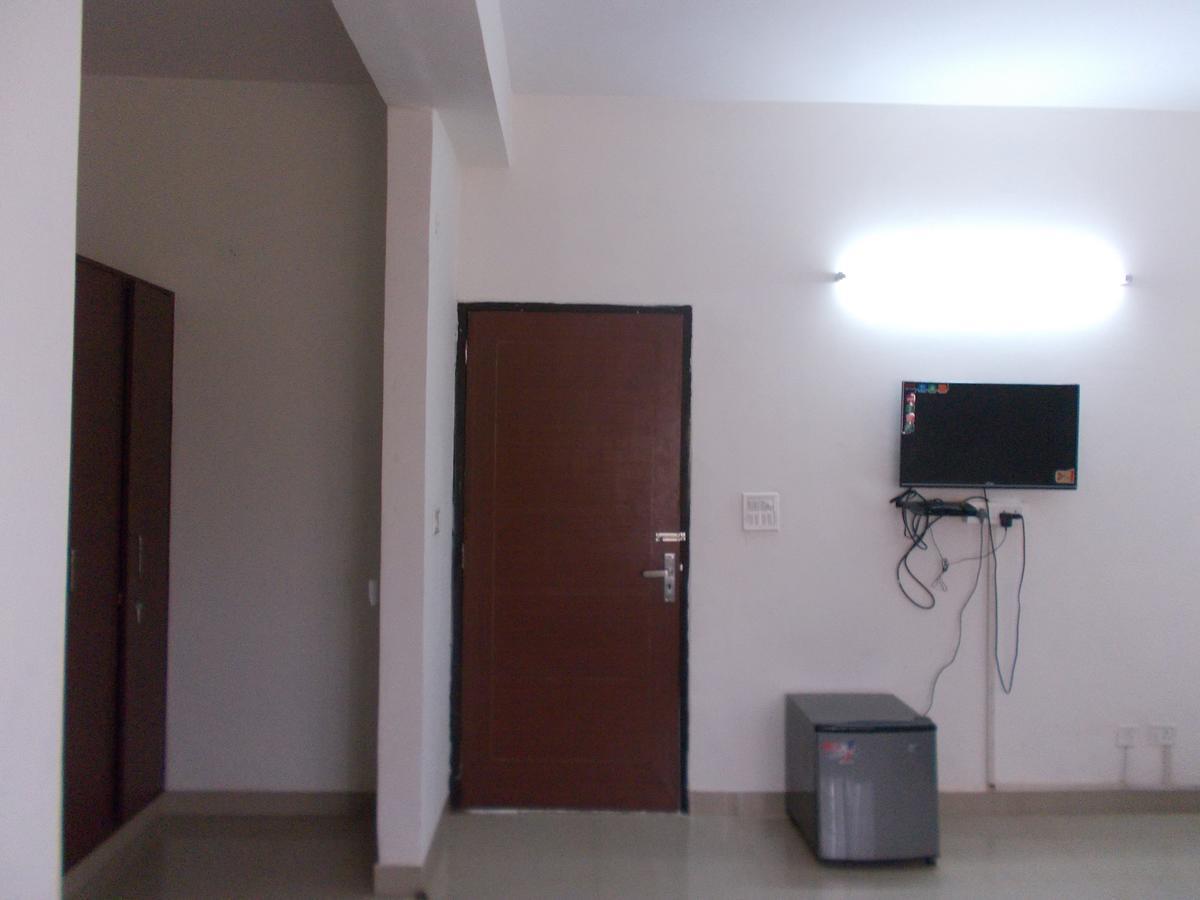 The Radiance Suites And Apartment New Delhi Buitenkant foto