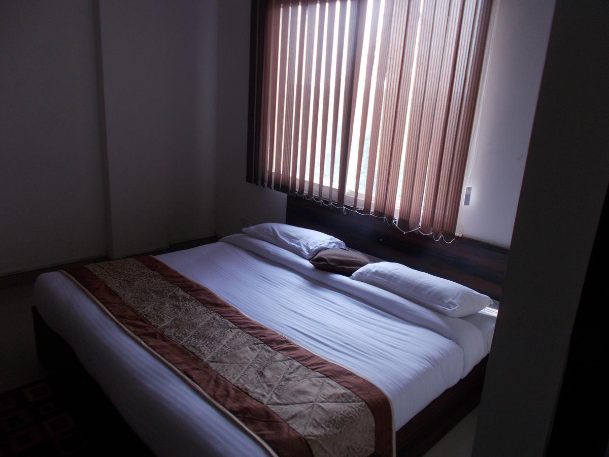 The Radiance Suites And Apartment New Delhi Buitenkant foto