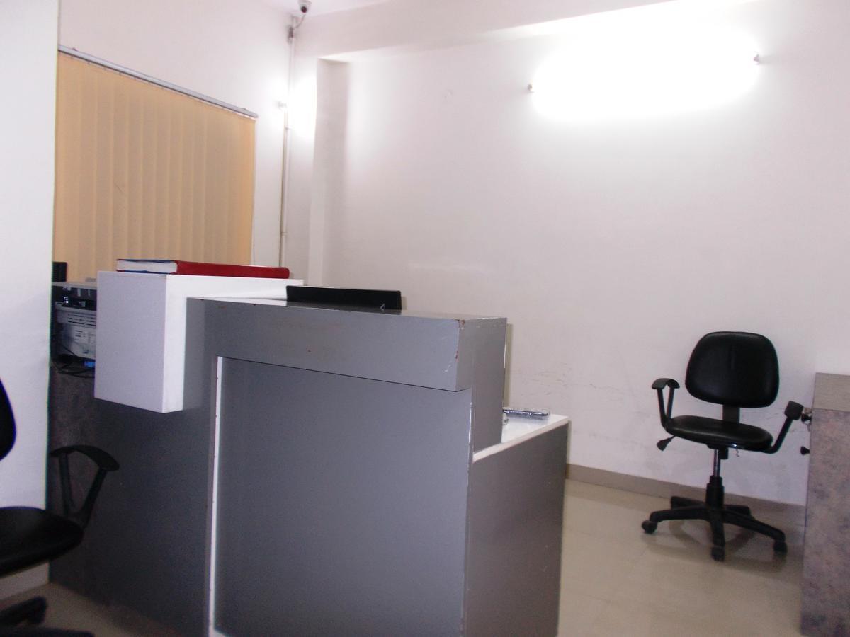 The Radiance Suites And Apartment New Delhi Buitenkant foto