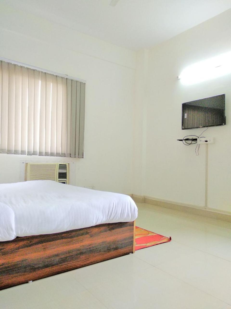 The Radiance Suites And Apartment New Delhi Buitenkant foto