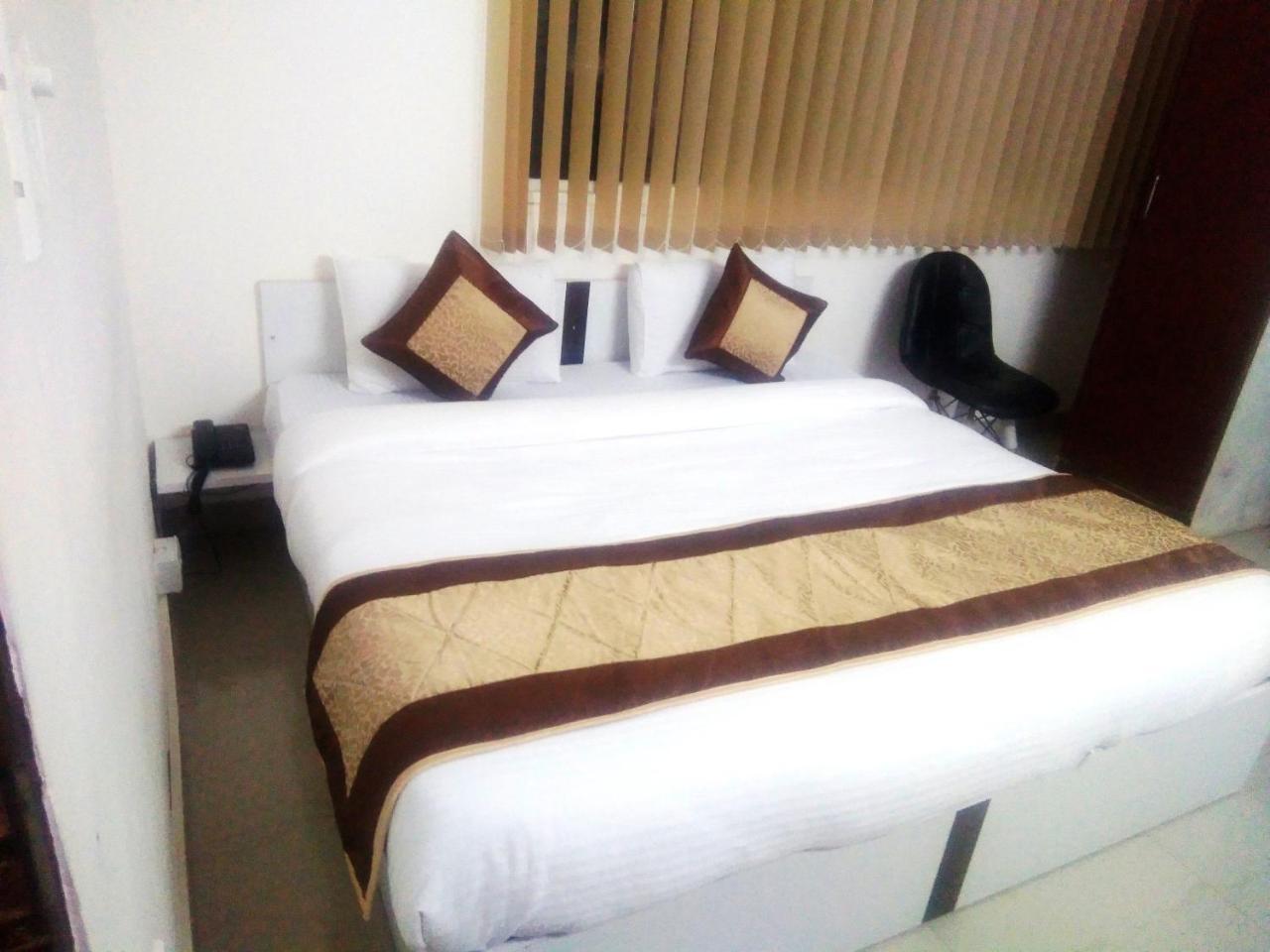 The Radiance Suites And Apartment New Delhi Buitenkant foto