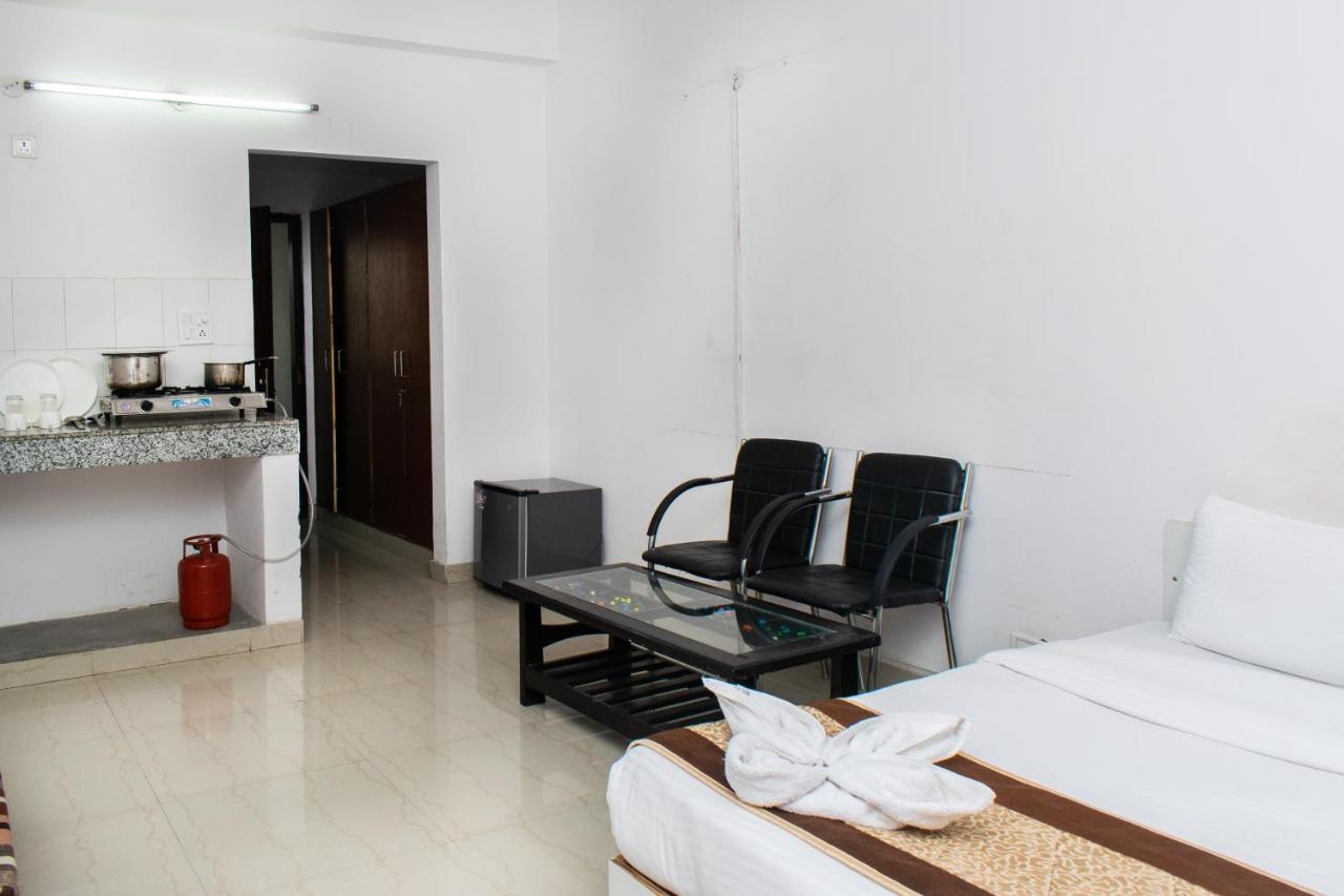 The Radiance Suites And Apartment New Delhi Buitenkant foto