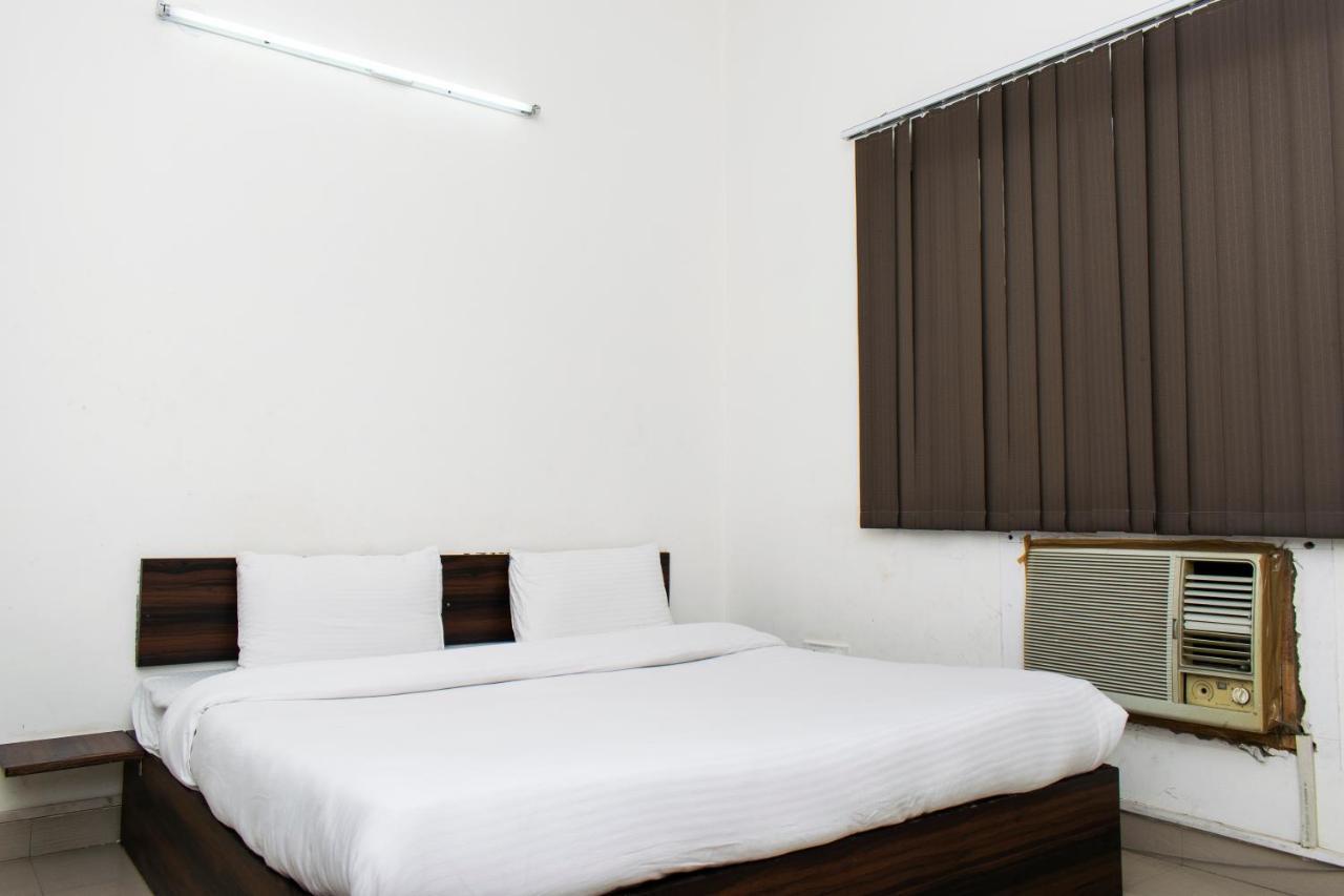 The Radiance Suites And Apartment New Delhi Buitenkant foto